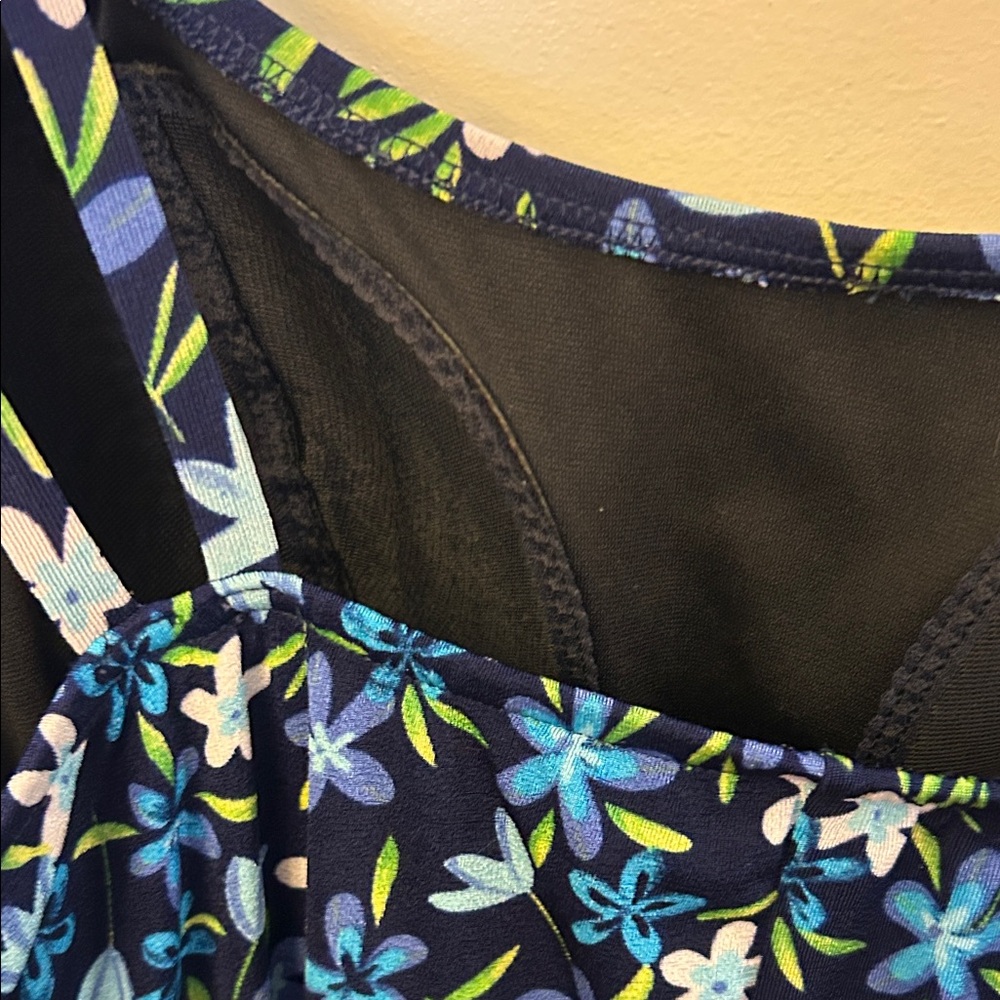 Beach Cabana Floral Print Women's Swimsuit - Blue and Green Size 1X - Picture 5 of 7